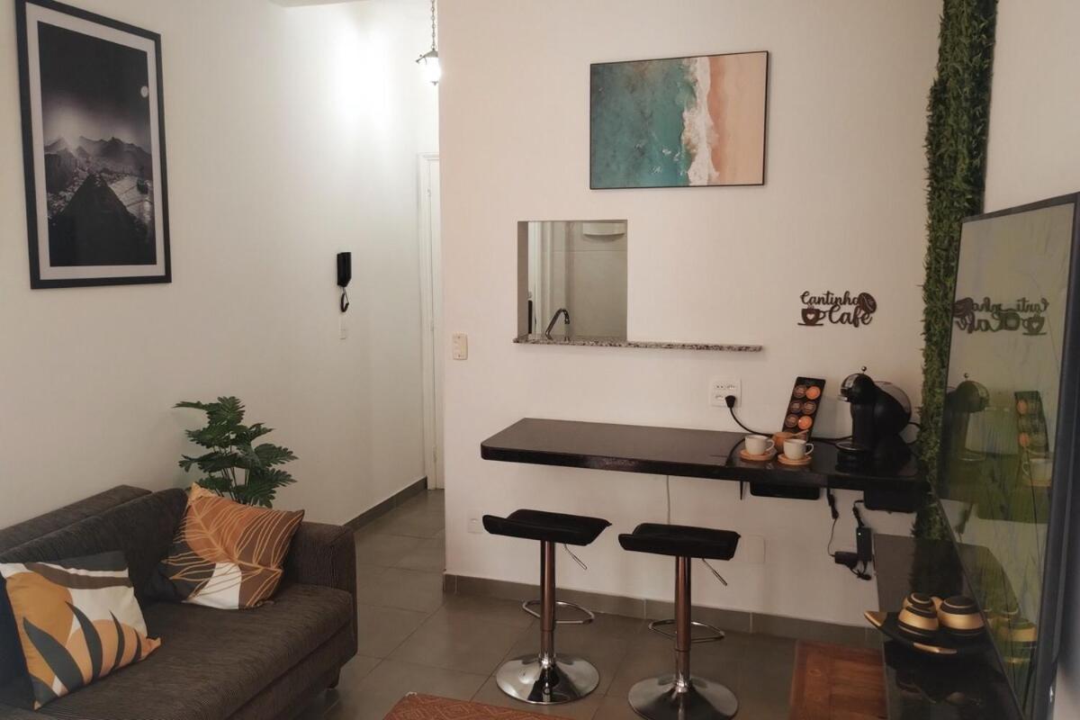 Cosy 1 Bedroom - Near Restaurants Apartment *